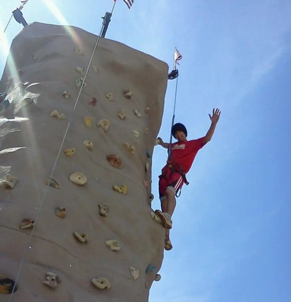 rock wall kia 1 HomeOLD